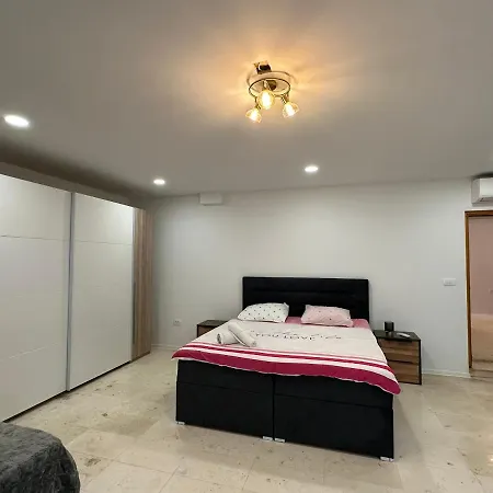 Apartment Nat *